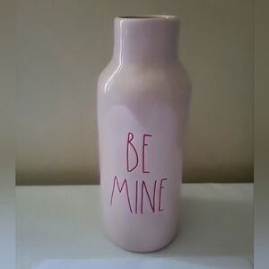 Rae Dunn BE MINE vase